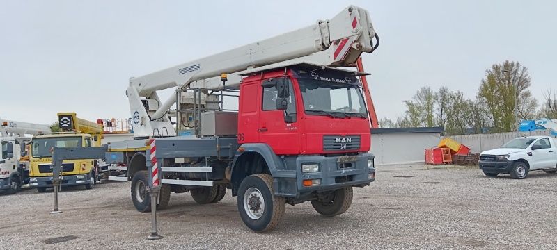4x4 -MAN 18.285 LK Cela TJ320 - 32,8 m, 280 kg 4x4 -MAN 18.285 LK Cela TJ320 - 32,8 m, 280 kg
